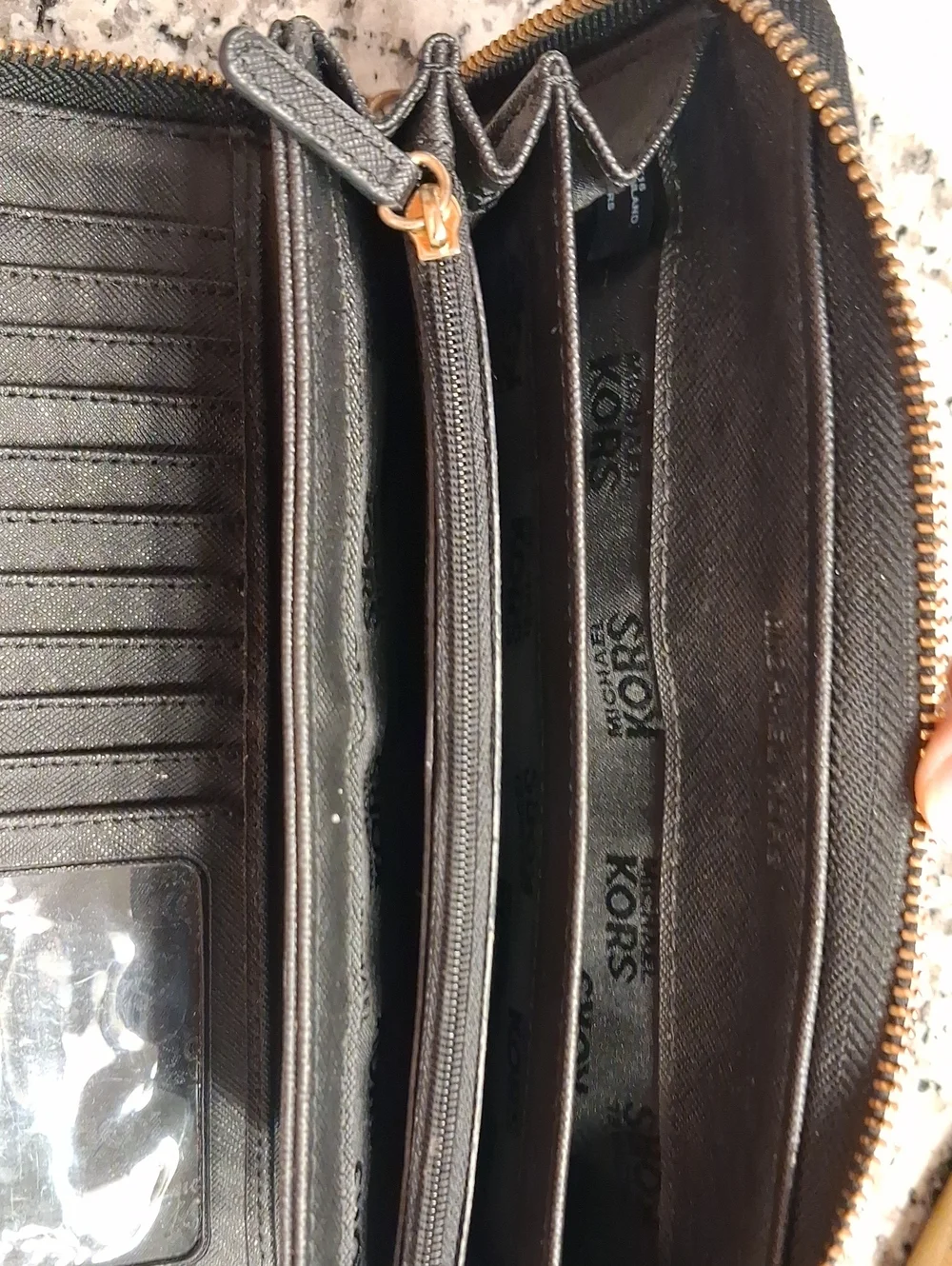 Michael Kors Black Leather Jet Set Continental Zip Around Wallet